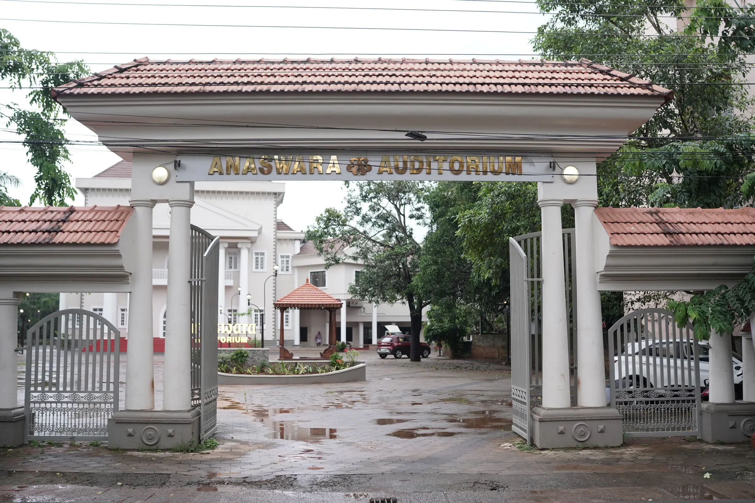 Expansive Parking Grounds