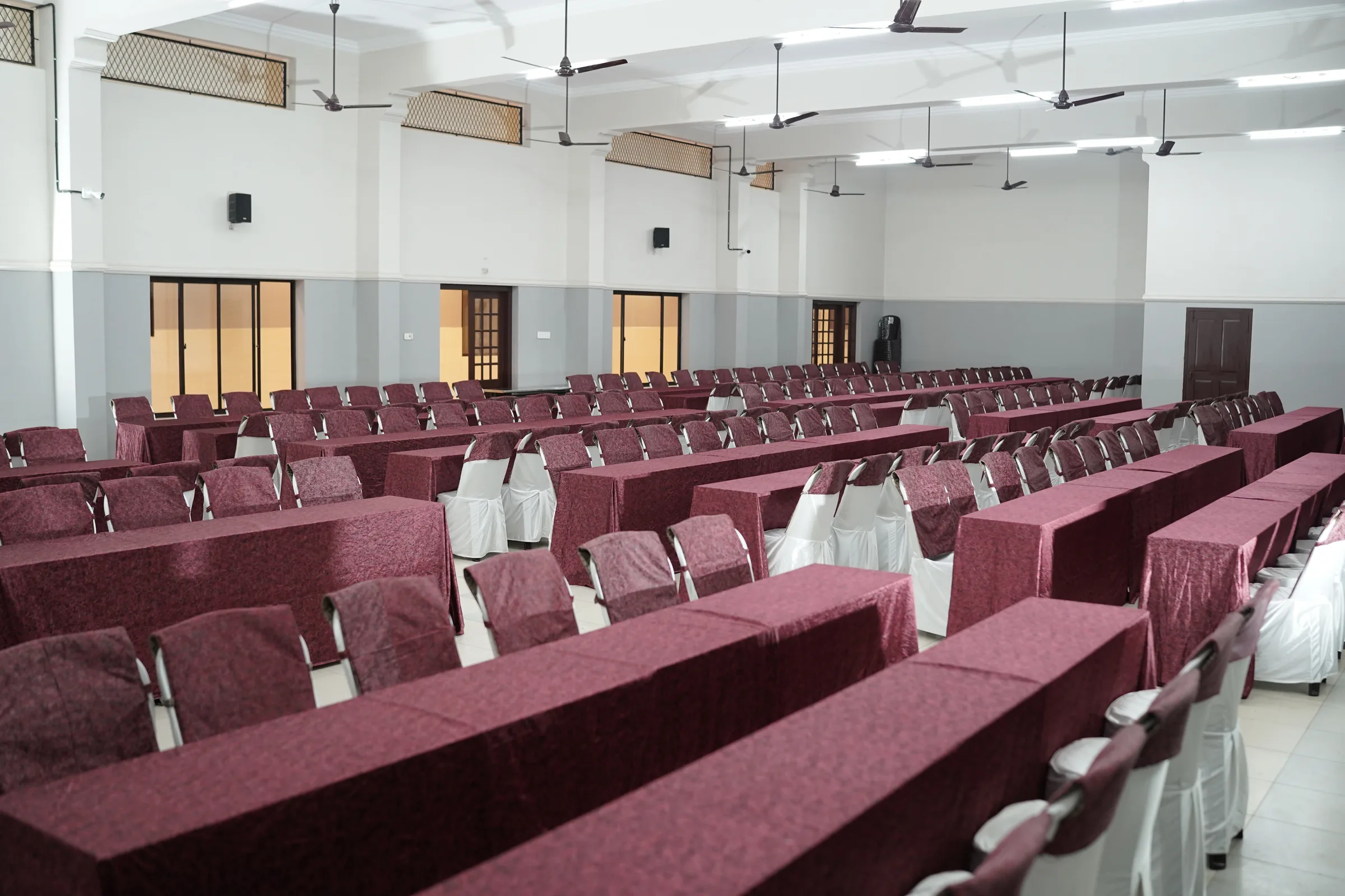 Grand Dining Arena